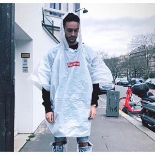Supreme(レインコート)のフリマアイテム一覧 Supreme(レインコート)のフリマアイテム一覧