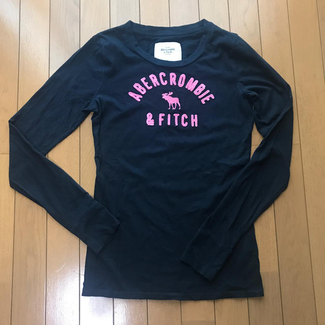 Abercrombie&Fitch(アバクロンビーアンドフィッチ)のアバクロ　ロンT レディースのトップス(Tシャツ(長袖/七分))の商品写真