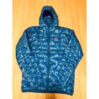 パタゴニア(patagonia)のパタゴニア　マイクロパフフーディ サイズL 新品タグ付き バルカンブルー(ナイロンジャケット)