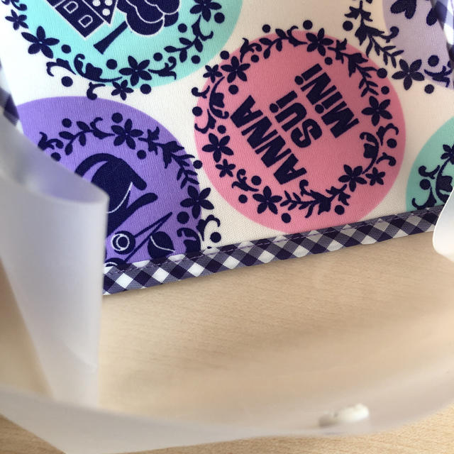 ANNA SUI mini(アナスイミニ)のアナスイミニ ❤︎食事エプロン キッズ/ベビー/マタニティの授乳/お食事用品(お食事エプロン)の商品写真