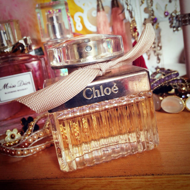 Chloe(クロエ)のクロエ オードパルファム 50ml コスメ/美容の香水(香水(女性用))の商品写真