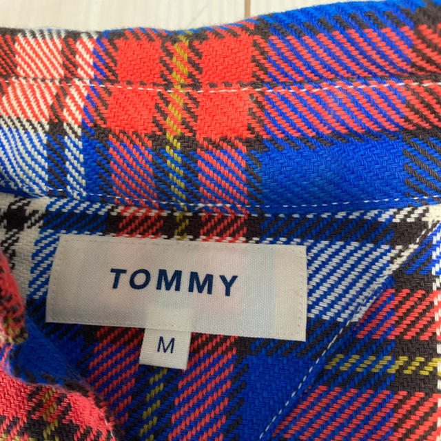 TOMMY(トミー)のtommy シャツ メンズのトップス(シャツ)の商品写真