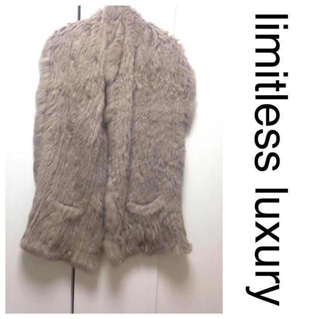 LIMITLESS LUXURY(リミットレスラグジュアリー)のラビットファーストール レディースのファッション小物(ストール/パシュミナ)の商品写真