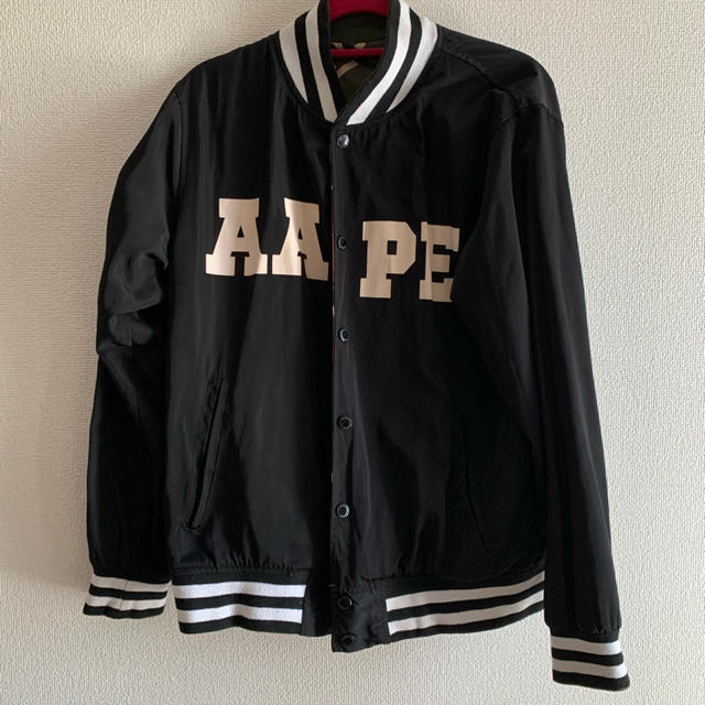 APE スタジャン パーカー