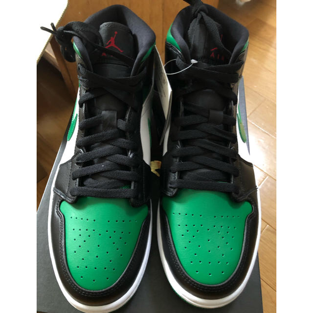 NIKE(ナイキ)のAIR JORDAN 1 MID Pine Green 28.5 メンズの靴/シューズ(スニーカー)の商品写真