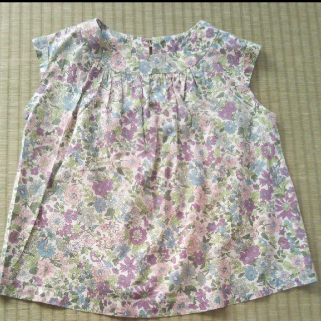 リバティ　ブラウス　80 85 90 キッズ/ベビー/マタニティのキッズ服女の子用(90cm~)(ブラウス)の商品写真