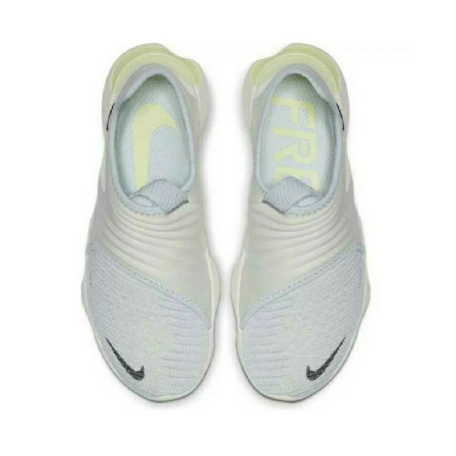 NIKE(ナイキ)の最値定価14300円!新品!ナイキ フリーラン フライニット スニーカー 26 レディースの靴/シューズ(スニーカー)の商品写真