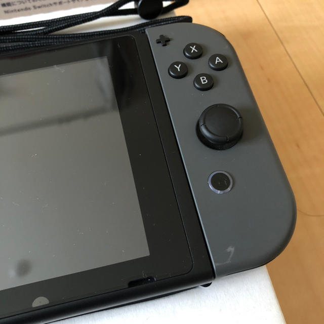 Nintendo Switch(ニンテンドースイッチ)のNintendo Switch JOY-CON グレー 本体  HAC-S-KA エンタメ/ホビーのゲームソフト/ゲーム機本体(家庭用ゲーム機本体)の商品写真