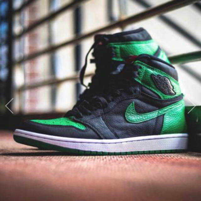 NIKE(ナイキ)のNike Air Jordan 1 “ PINE GREEN ” 28.5cm メンズの靴/シューズ(スニーカー)の商品写真