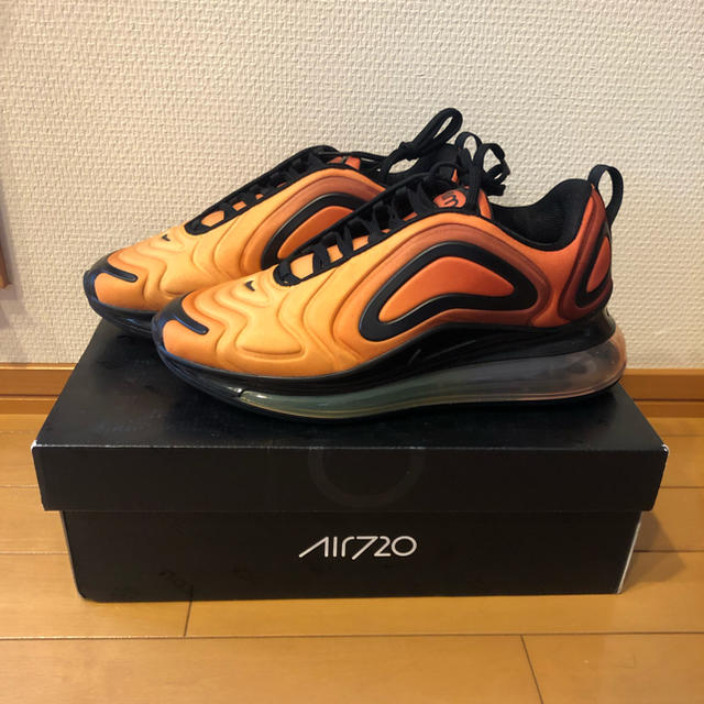 NIKE(ナイキ)のAir max 720 メンズの靴/シューズ(スニーカー)の商品写真