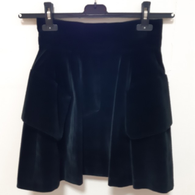 Vivienne Westwood(ヴィヴィアンウエストウッド)の【ヴィヴィアン】ベルベットライティングスカート レディースのスカート(ミニスカート)の商品写真