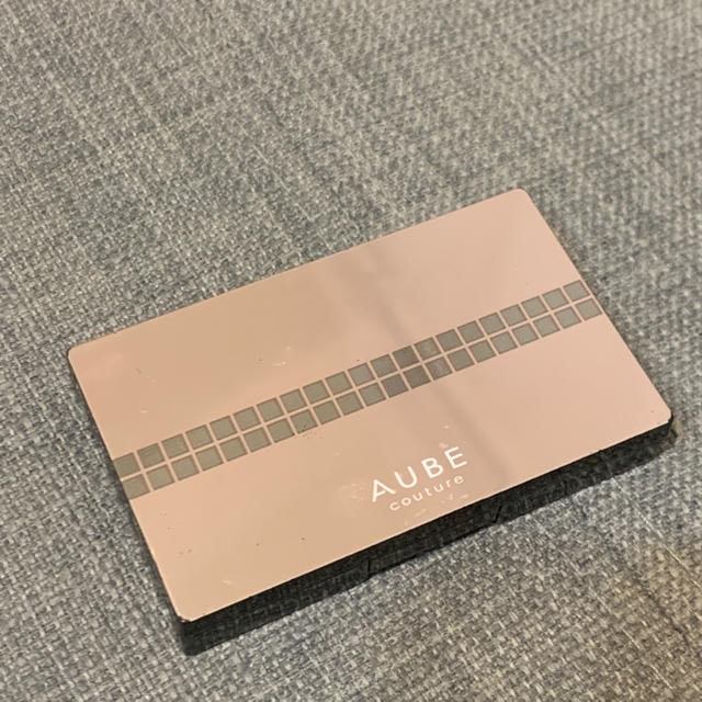 AUBE couture(オーブクチュール)のオーブ クチュール デザイニングアイブロウコンパクト  BR812 コスメ/美容のベースメイク/化粧品(パウダーアイブロウ)の商品写真