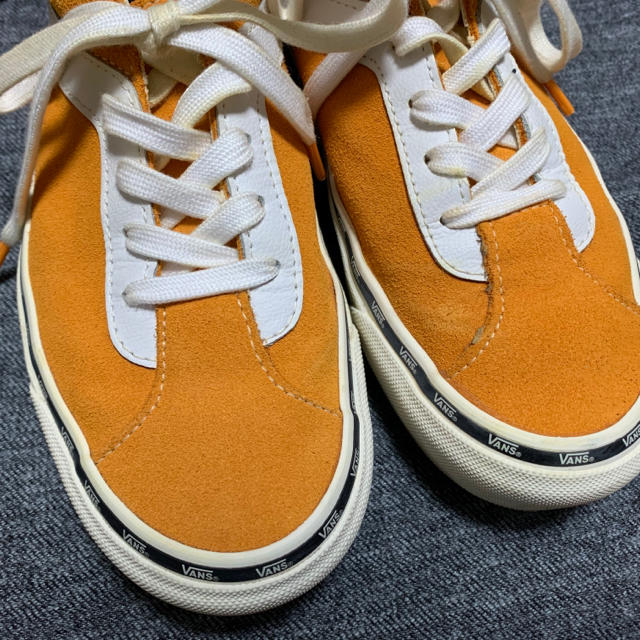 VANS(ヴァンズ)のVANS バンズ　BOLD NI ボールド　ニー　オレンジ　23cm レディースの靴/シューズ(スニーカー)の商品写真