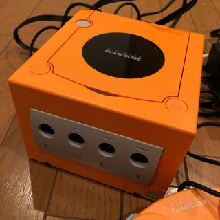 ニンテンドーゲームキューブ(ニンテンドーゲームキューブ)の任天堂　ゲームキューブ　オレンジ(家庭用ゲーム機本体)