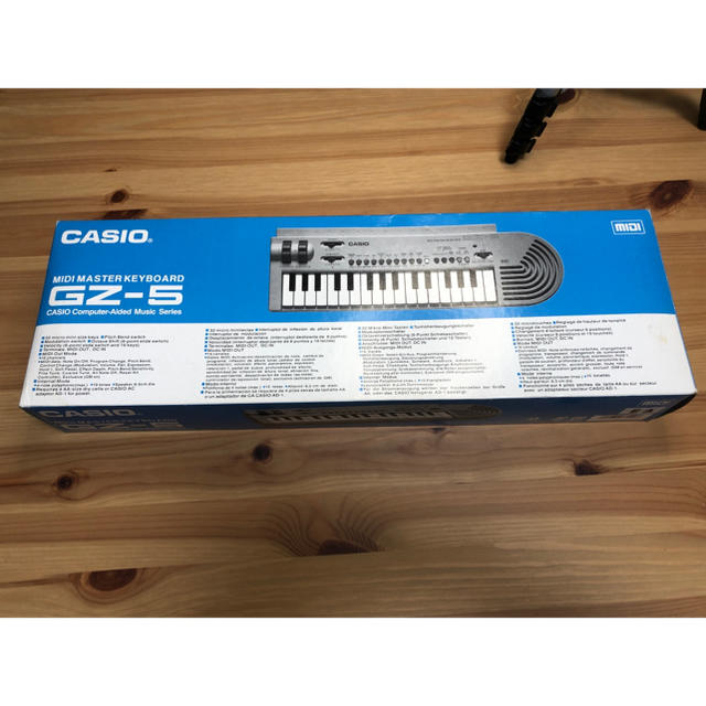 CASIO(カシオ)のCASIO GZ-5 小型MIDI端子付きキーボード 楽器の鍵盤楽器(キーボード/シンセサイザー)の商品写真