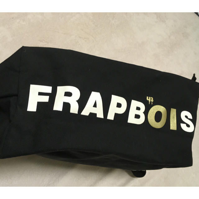 FRAPBOIS(フラボア)のフラボア  マンハッタンポーテージ　コラボ　ショルダーバッグ　ドット　 レディースのバッグ(ショルダーバッグ)の商品写真