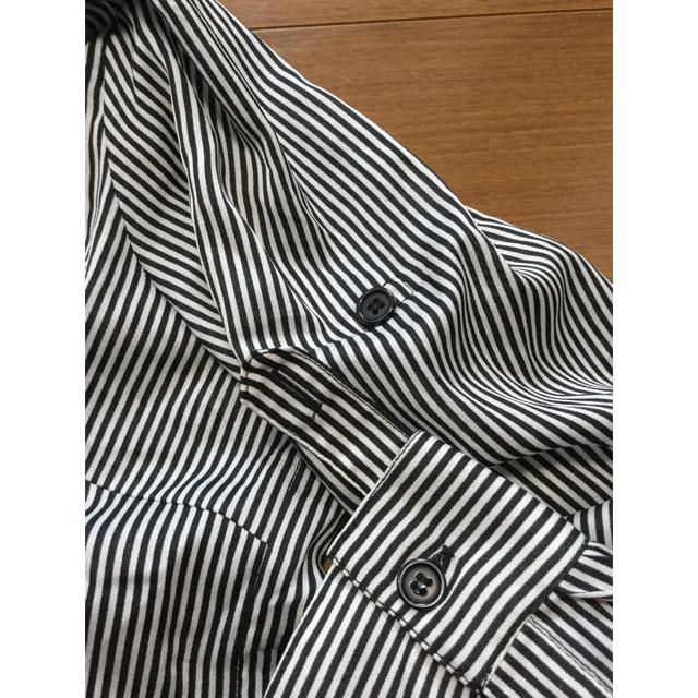 CECIL McBEE(セシルマクビー)のセシルマクビー ストライプシャツ ブラウス 2way レディースのトップス(シャツ/ブラウス(長袖/七分))の商品写真