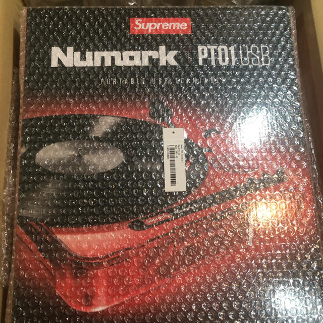 Supreme ほしい Numark PT01 Portable Turntable Supreme ほしい Numark PT01 Portable Turntable