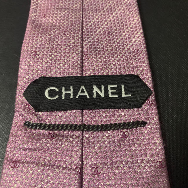 CHANEL(シャネル)のシャネル　CHANEL ネクタイ　ピンク メンズのファッション小物(ネクタイ)の商品写真