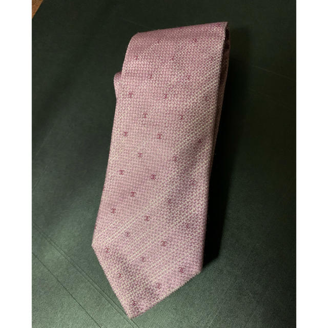 CHANEL(シャネル)のシャネル　CHANEL ネクタイ　ピンク メンズのファッション小物(ネクタイ)の商品写真