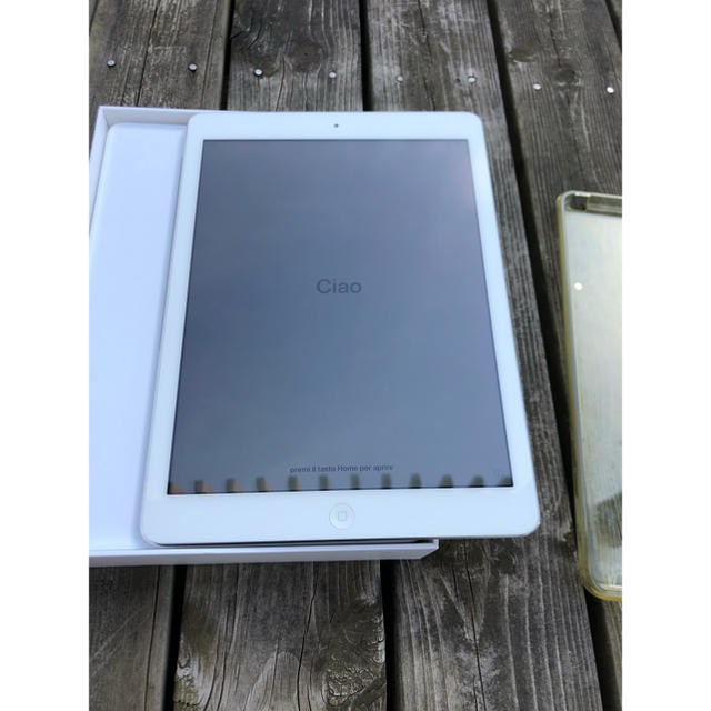 iPad Air 16gb MD788J/A Wi-Fi版 シルバー