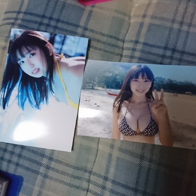 沢口愛華写真2枚セット1 エンタメ/ホビーのタレントグッズ(アイドルグッズ)の商品写真