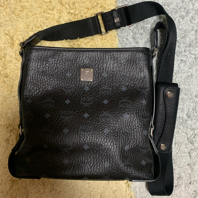 新品未使用　MCM ショルダーバッグMCMWOMEN