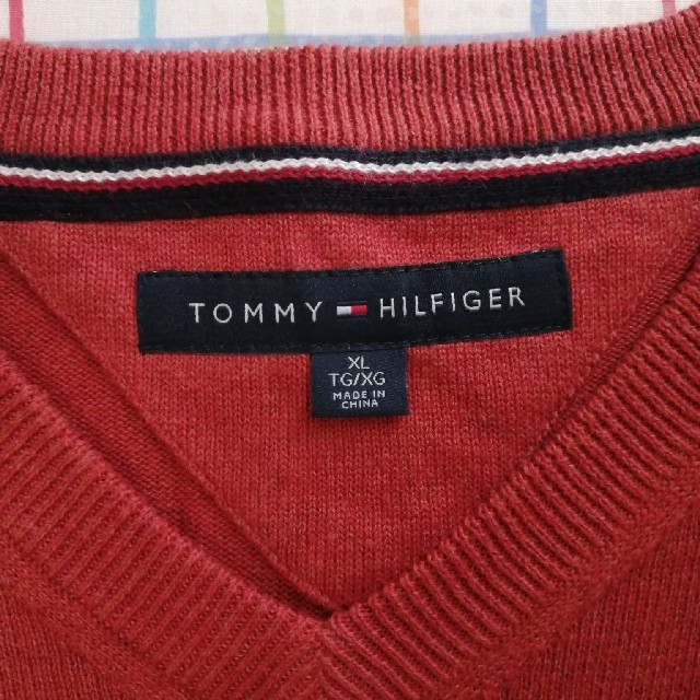 TOMMY HILFIGER(トミーヒルフィガー)のTOMMY HILFIGER　セーター　オレンジ系　メンズ　XL メンズのトップス(ニット/セーター)の商品写真