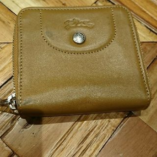 ロンシャン(LONGCHAMP)のお値下げしました。ロンシャン折り財布(財布)