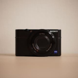 ソニー(SONY)のSONY Cyber−Shot RX DSC-RX100(コンパクトデジタルカメラ)