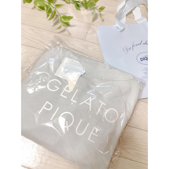 gelato pique(ジェラートピケ)の大人気✨新品✨ジェラートピケ　ロゴスウェット  レディースのトップス(トレーナー/スウェット)の商品写真