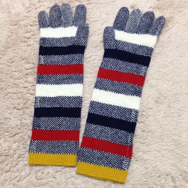 TOMMY HILFIGER(トミーヒルフィガー)のTOMMY HILFIGER手袋のみ レディースのファッション小物(手袋)の商品写真