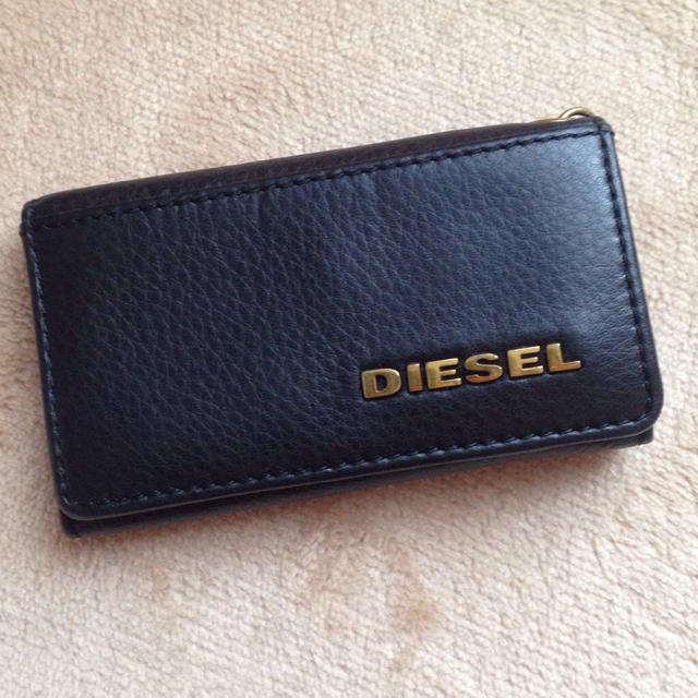 DIESEL(ディーゼル)の超美品！DIESELキーケース レディースのファッション小物(キーケース)の商品写真