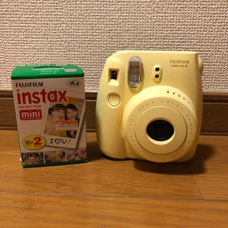 チェキ本体とフィルム付き(フィルムカメラ)