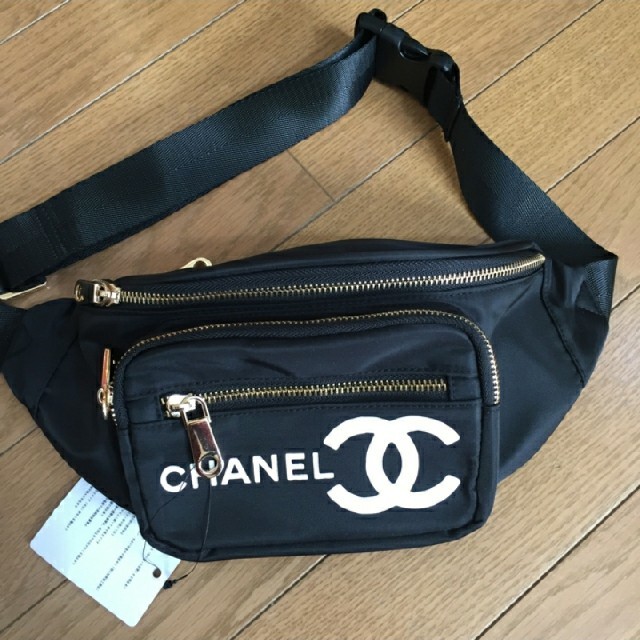 CHANEL シャネル ノベルティ ボディバッグ ウエストポーチ ブラック