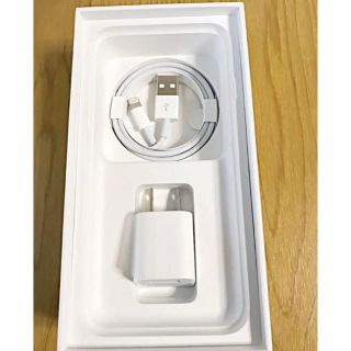 アイフォーン(iPhone)の充電器(バッテリー/充電器)