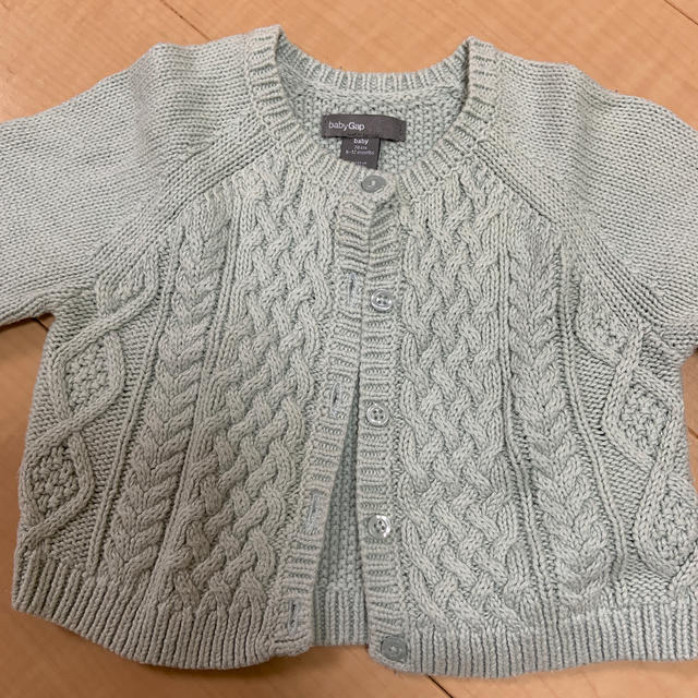 babyGAP(ベビーギャップ)のbabyGapカーディガン70 キッズ/ベビー/マタニティのベビー服(~85cm)(カーディガン/ボレロ)の商品写真