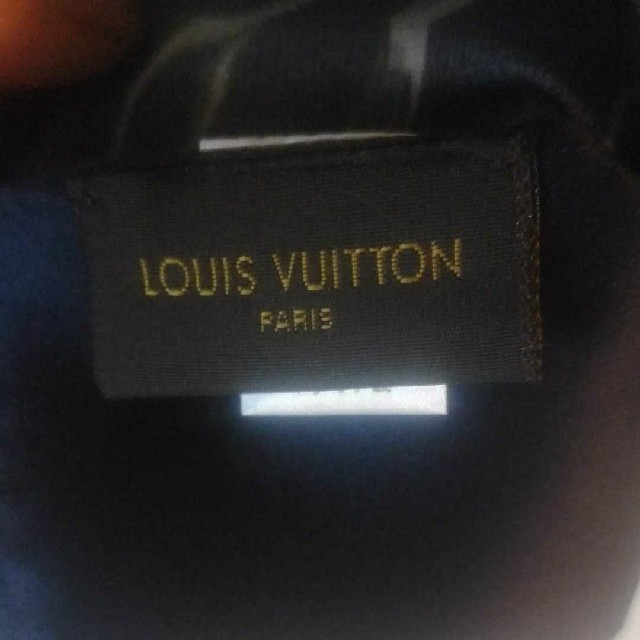 LOUIS VUITTON(ルイヴィトン)のLOUIS VUITTON ストール メンズのファッション小物(ストール)の商品写真