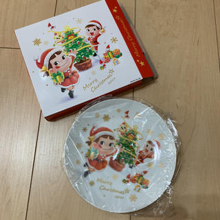 フジヤ(不二家)のペコちゃん 2019 クリスマス皿(食器)