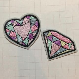 2個セット 刺繍ワッペン　パステル　ハート　ダイヤ(各種パーツ)