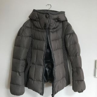 モンクレール(MONCLER)のモンクレール　ダウン(ダウンジャケット)