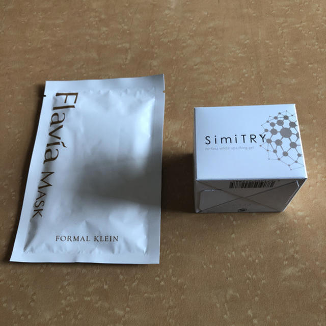 フォーマルクライン 薬用SimiTRY 60g Mask付き