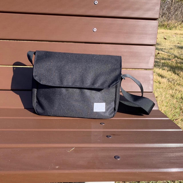❤パートナーとお揃いで❤ メッセンジャーバッグ ブラック メンズのバッグ(メッセンジャーバッグ)の商品写真