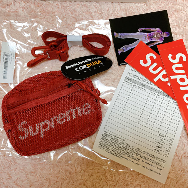 Supreme(シュプリーム)の新品 Supreme Small Shoulder Bag Red メンズのバッグ(ショルダーバッグ)の商品写真