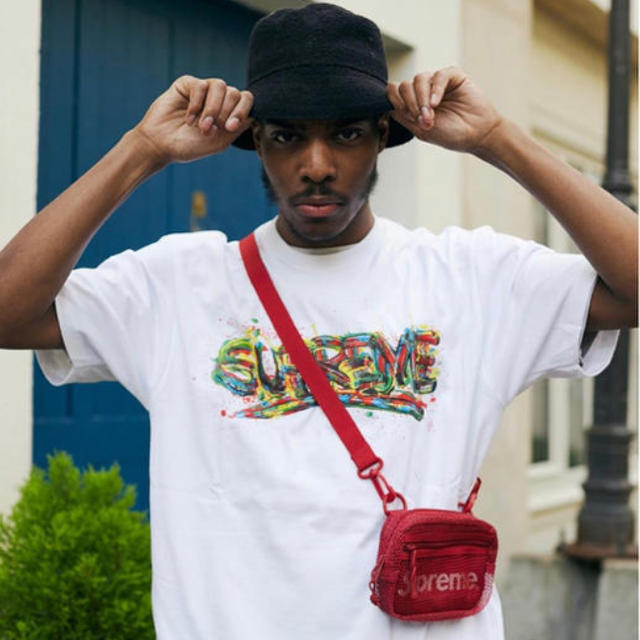 Supreme(シュプリーム)の新品 Supreme Small Shoulder Bag Red メンズのバッグ(ショルダーバッグ)の商品写真