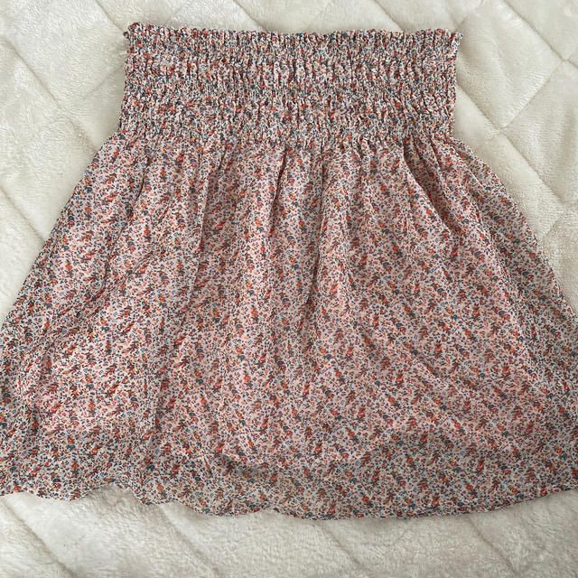 ZARA(ザラ)のZARA 花柄 スカート レディースのスカート(ミニスカート)の商品写真