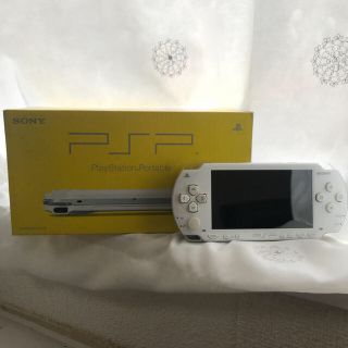 プレイステーションポータブル(PlayStation Portable)のSONY PSP-1000 追加付属品付き(携帯用ゲーム機本体)