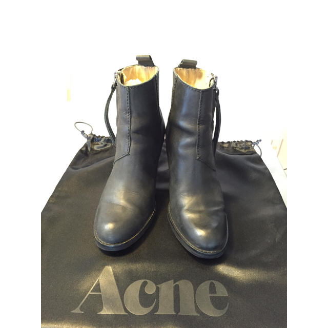 ACNE ピストルブーツ