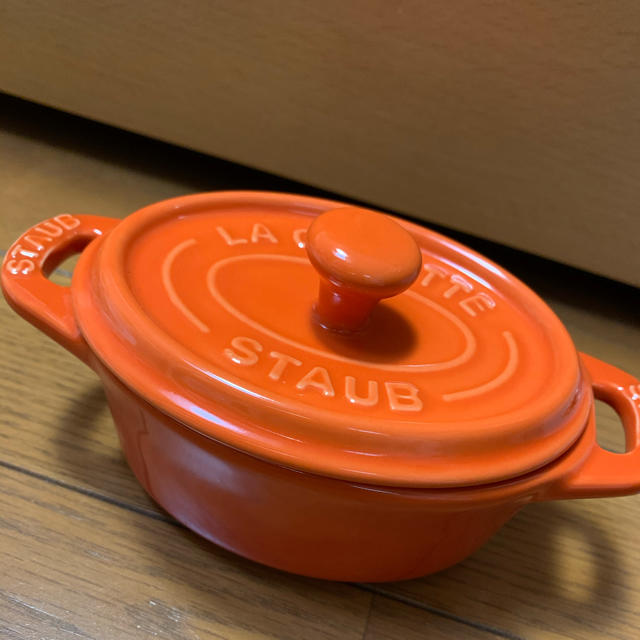 STAUB(ストウブ)のル・クルーゼ セラミックココット ストウブ　むーや様専用 インテリア/住まい/日用品のキッチン/食器(食器)の商品写真