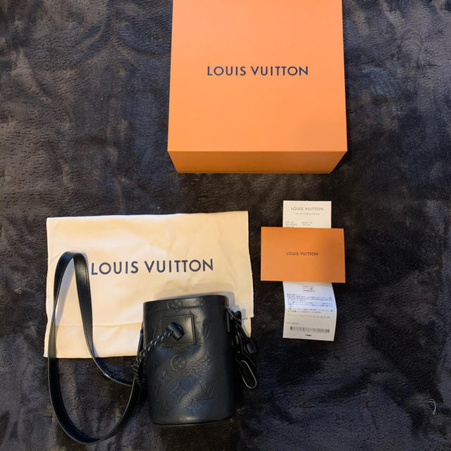 超美品　ルイヴィトン　チョークバック　LOUIS VUITTON 財布レザー皮革の種類